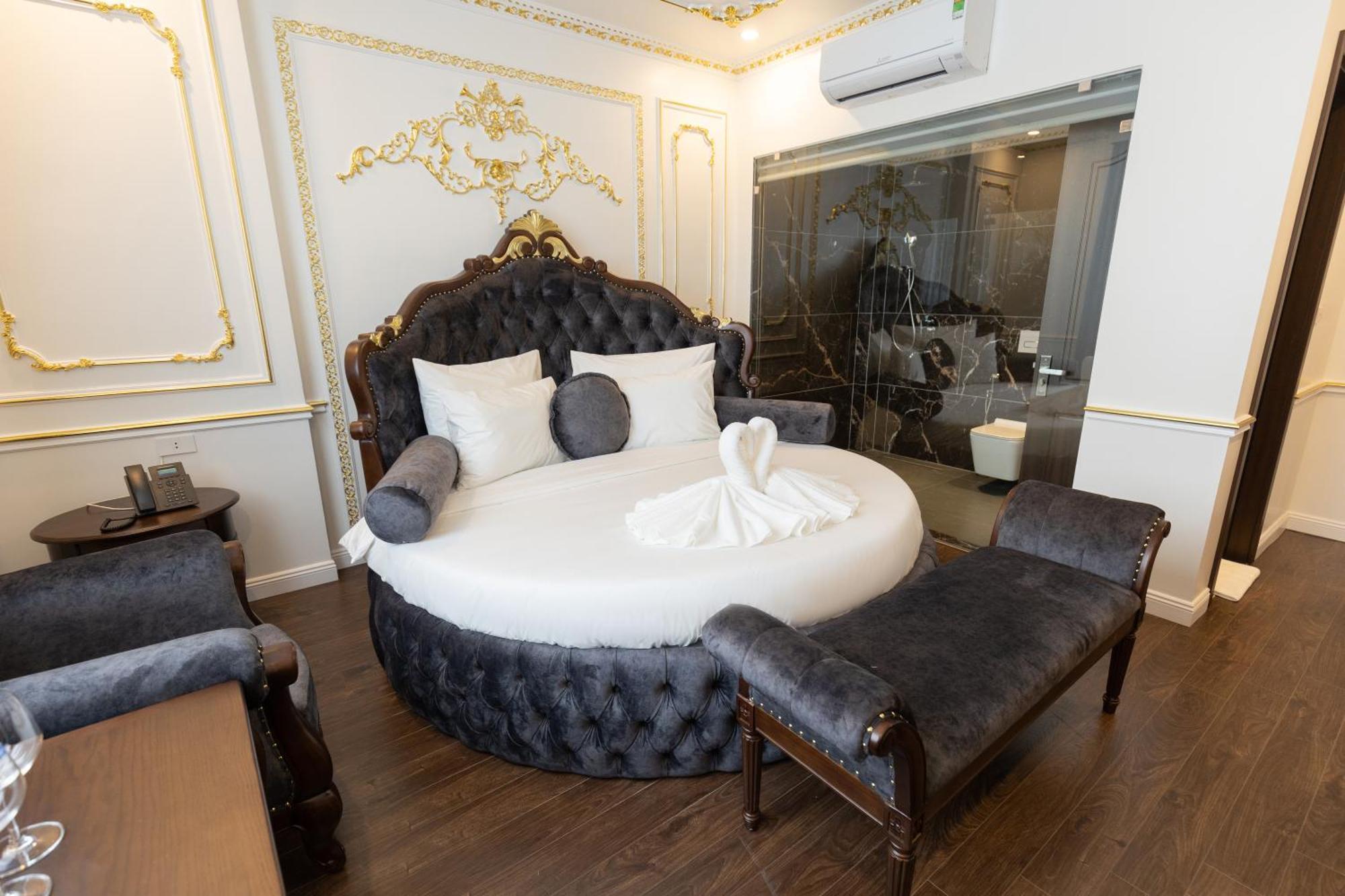 Royal Duong Noi 3*