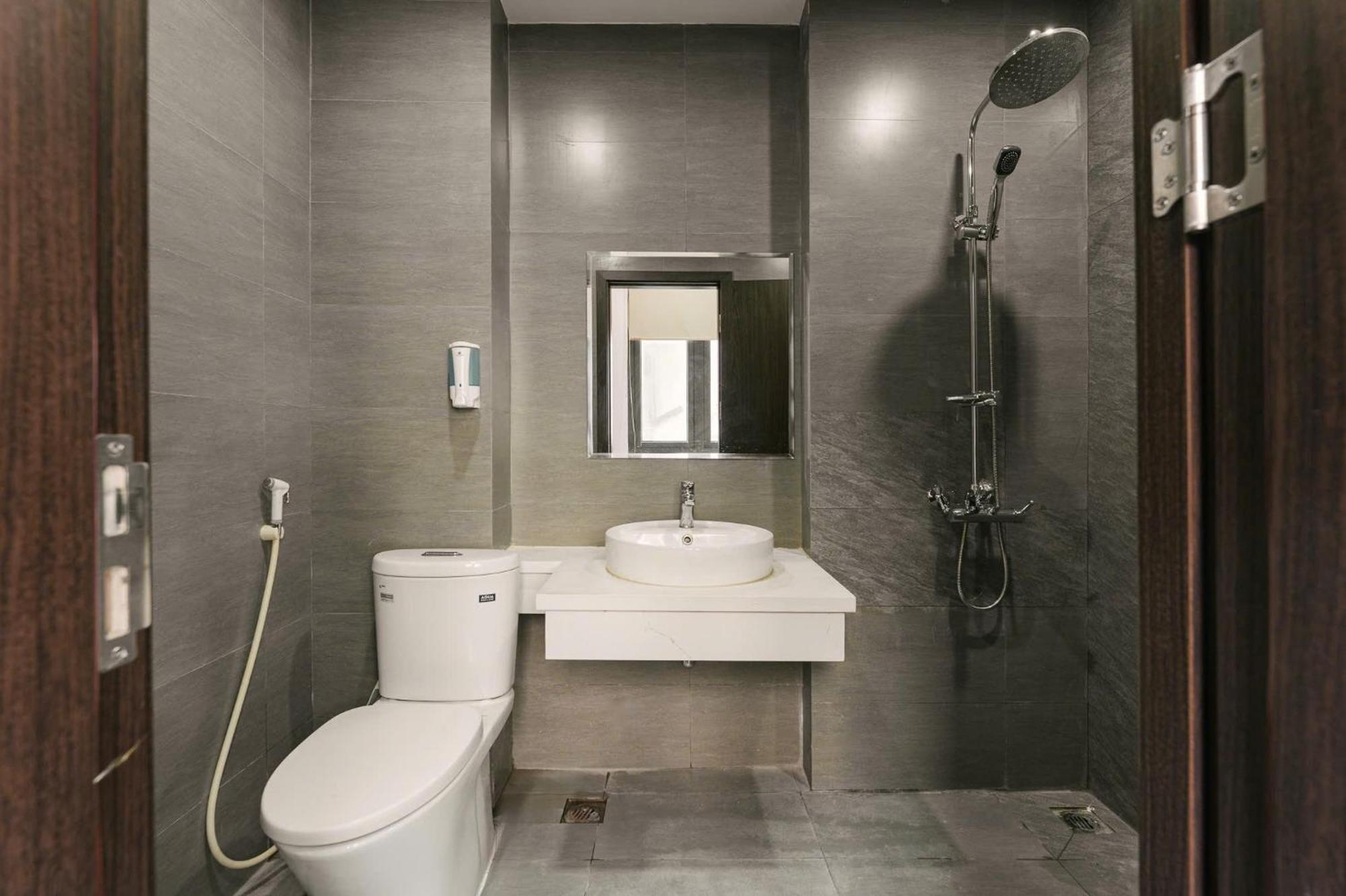 Delapong And Ha Noi Aparthotel *