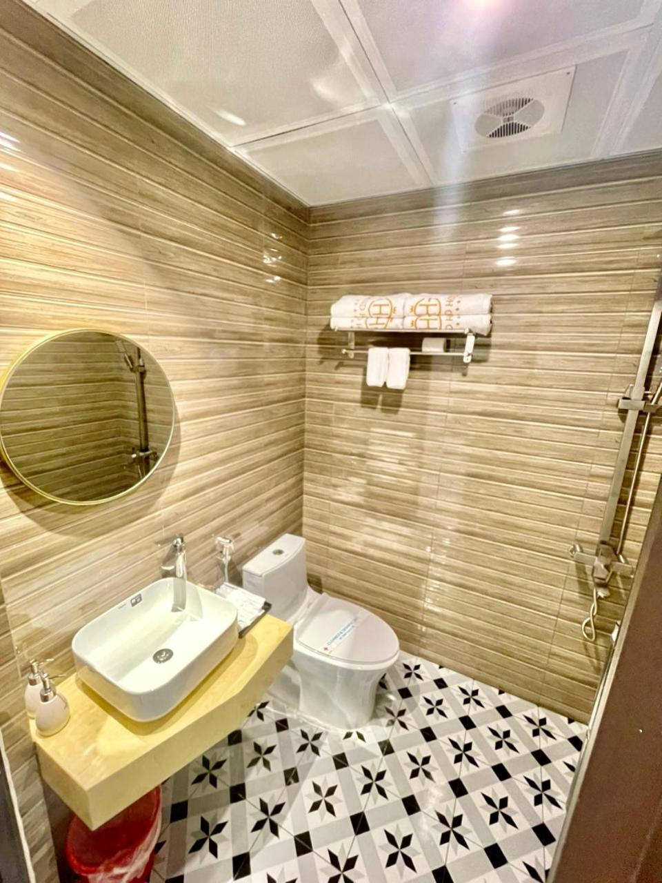 Grand Ha Noi Hotel 3*