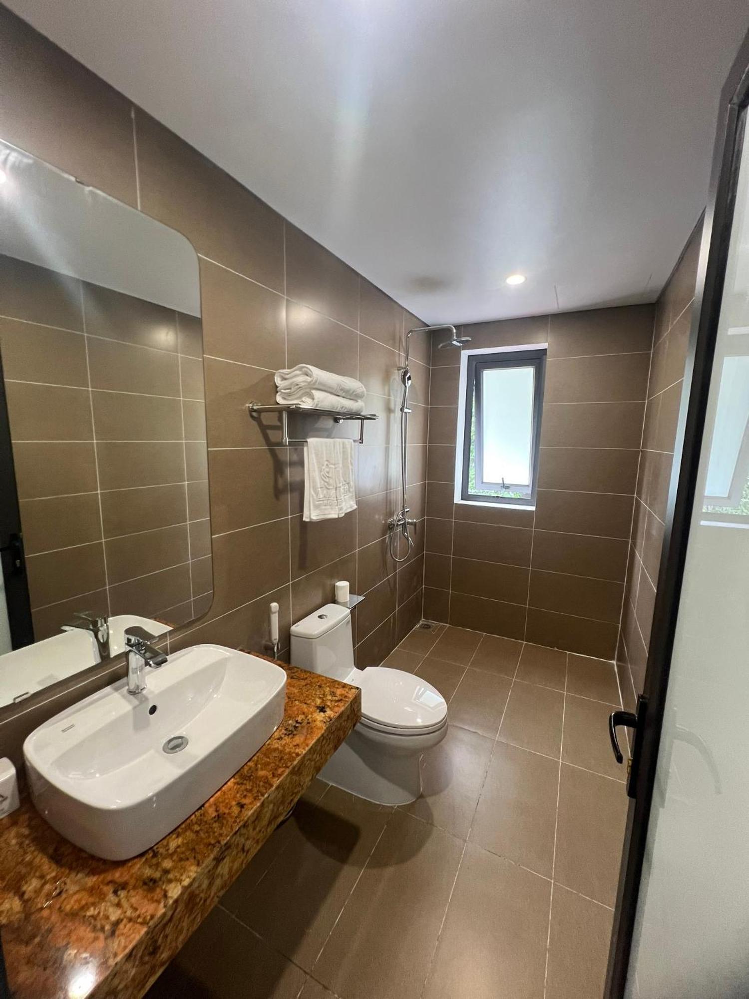 Lam Anh Hotel 6 Ngoai Giao Doan Bt4-10 4*
