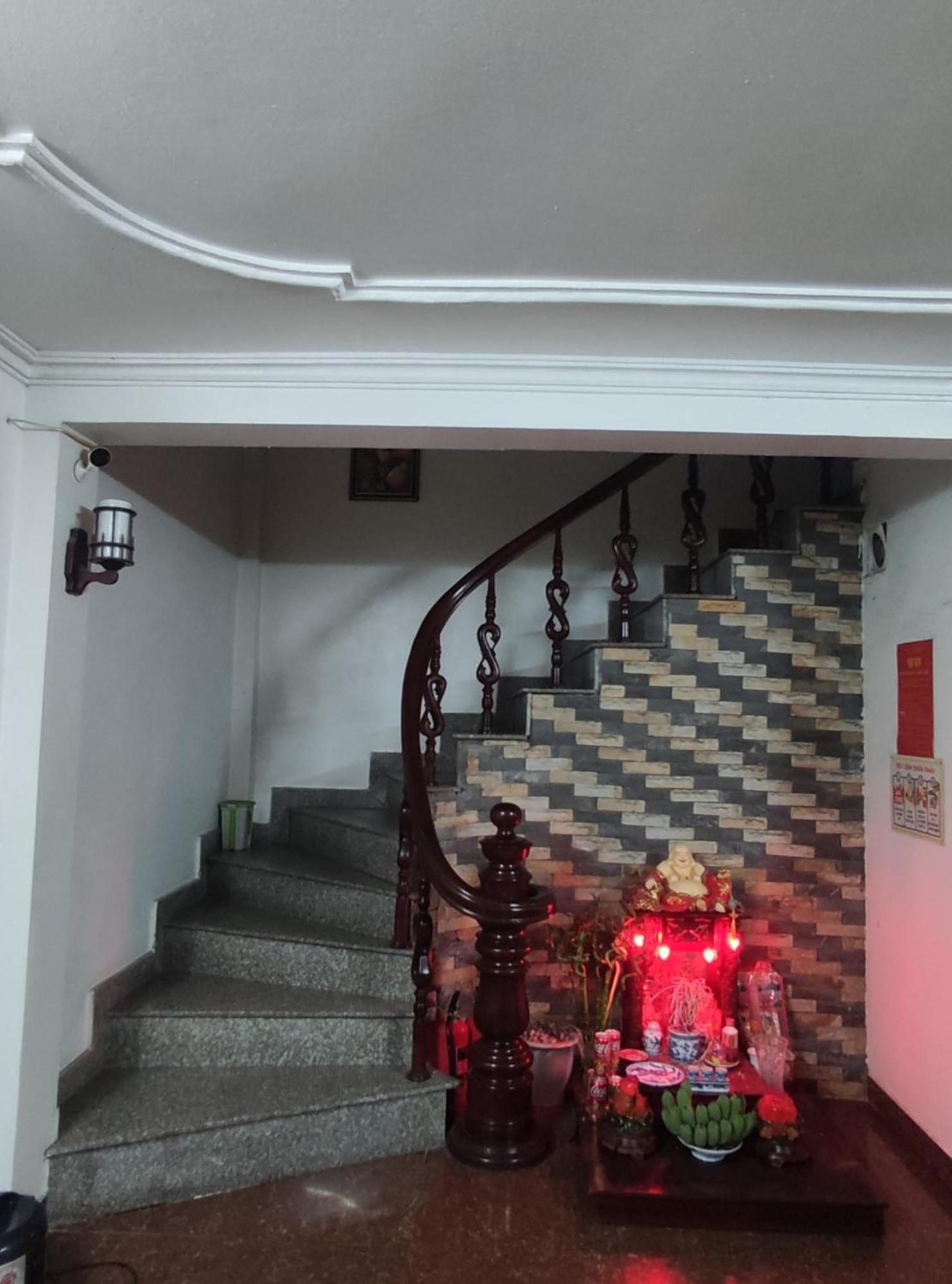 Hotel Bich Ngoc Ha Noi *