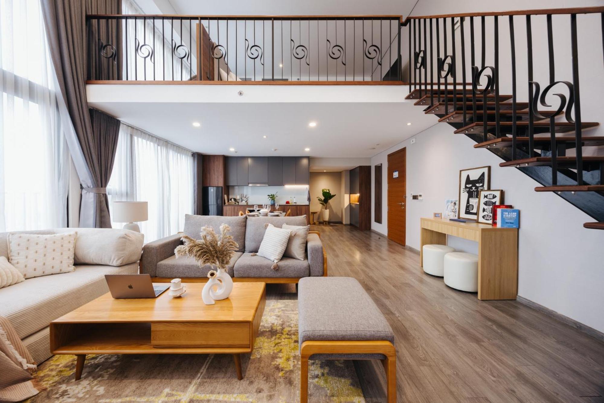 Pentstudio Duplex Apartment *