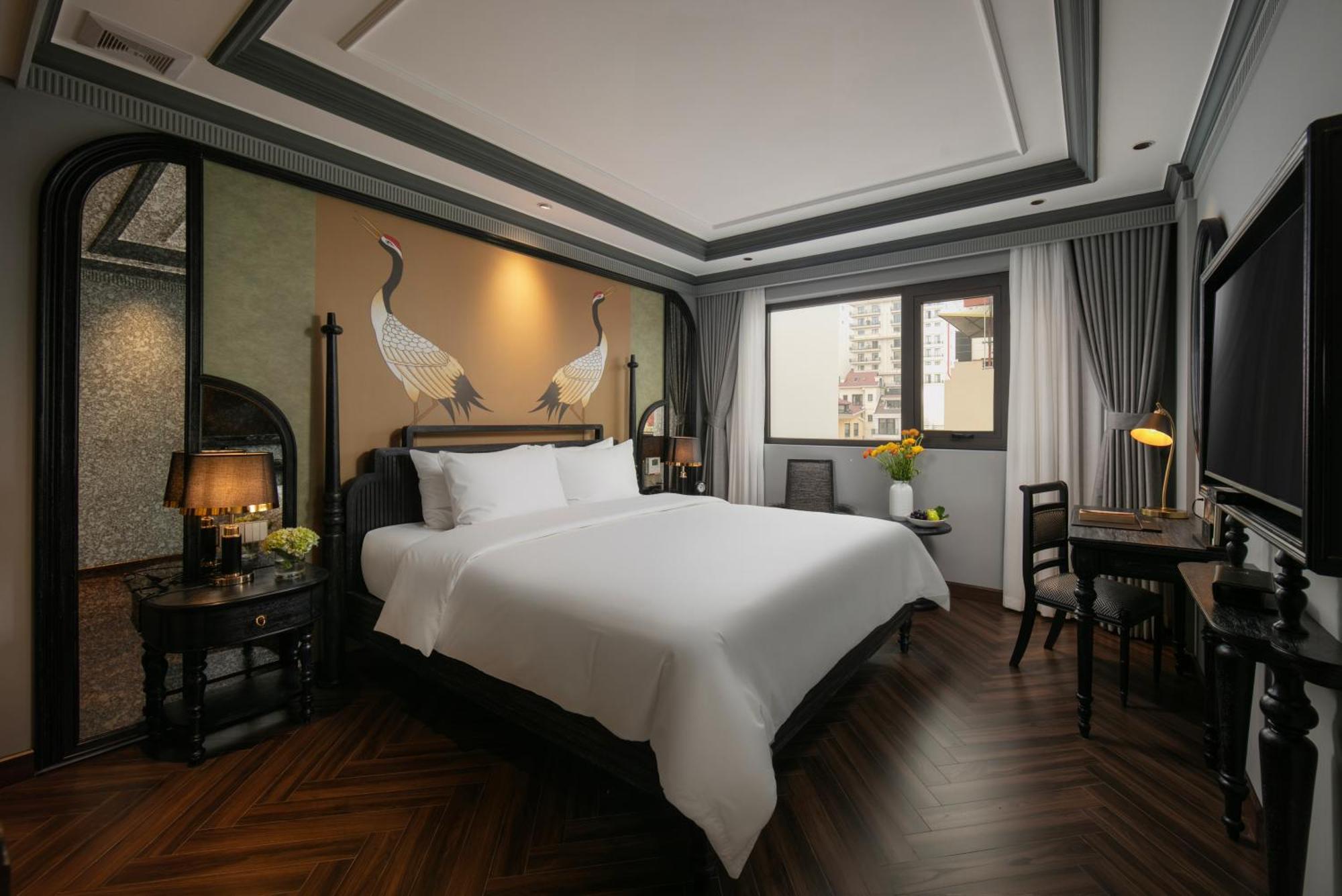 The Legend Hotel 5*