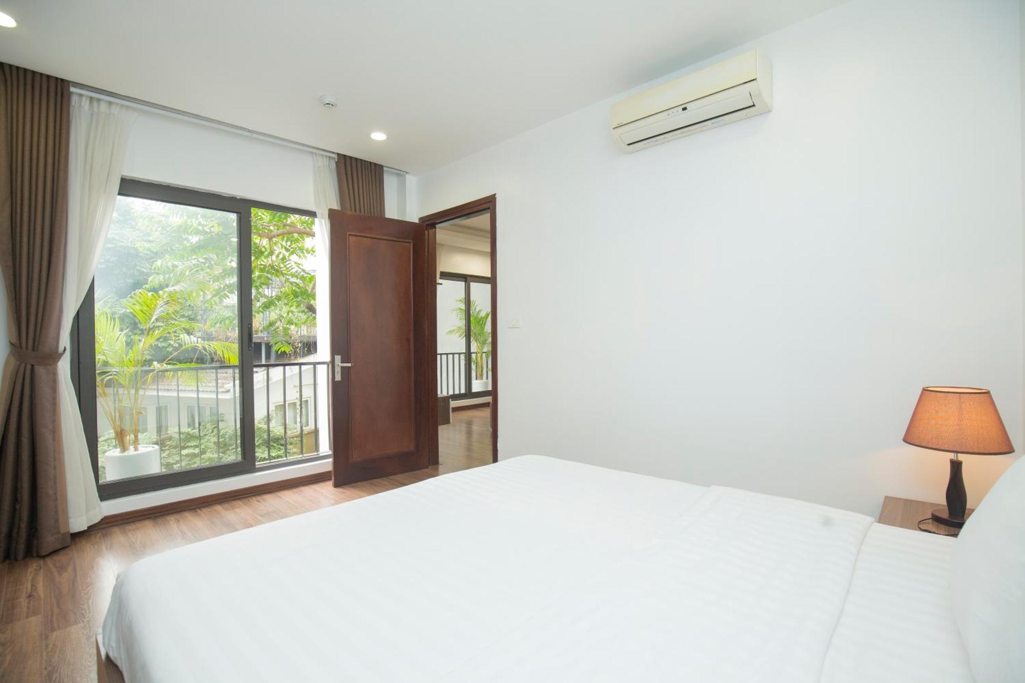Sumitomo 20 - No 51 Lane 12 Dao Tan Street *