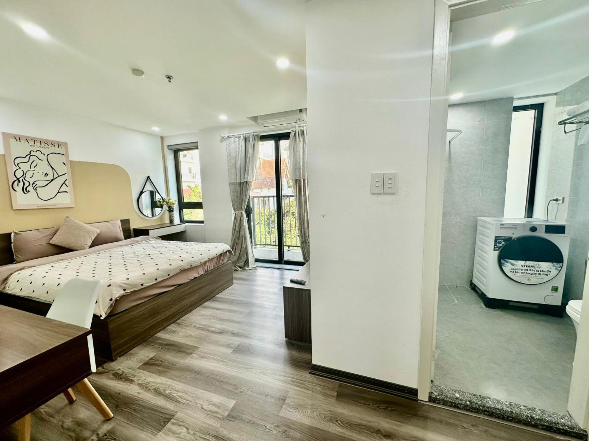 Hotel Paradise To Ngoc Hanoi