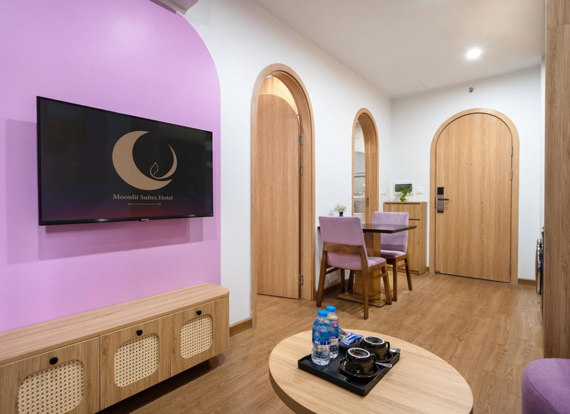 Hotel Moonlit By Luxe Paradise Hanoi