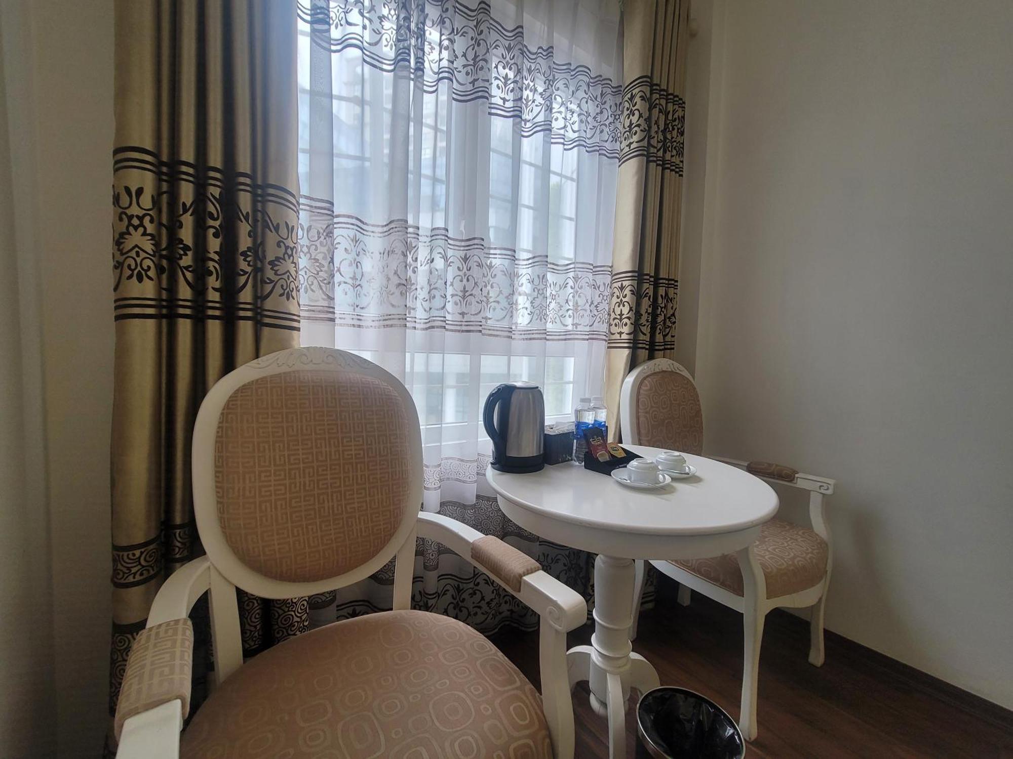 Luxor Boutique 4* Hanoi