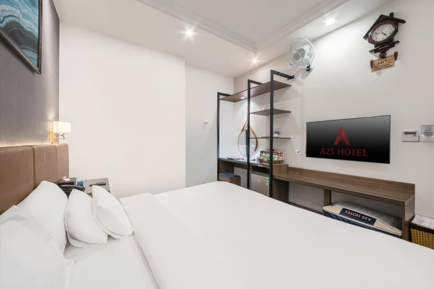 Hotel A25 - 187 Trung Kinh 3*