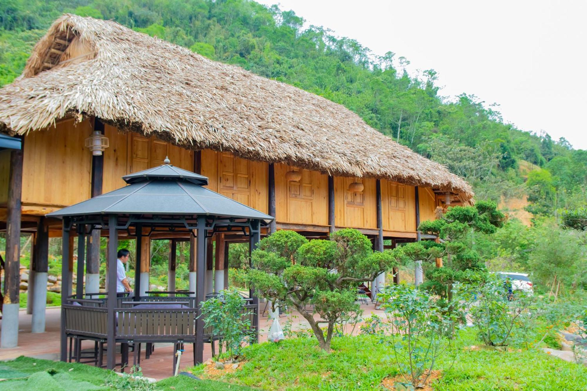 Sapphire Hill Farm stay Hanoi