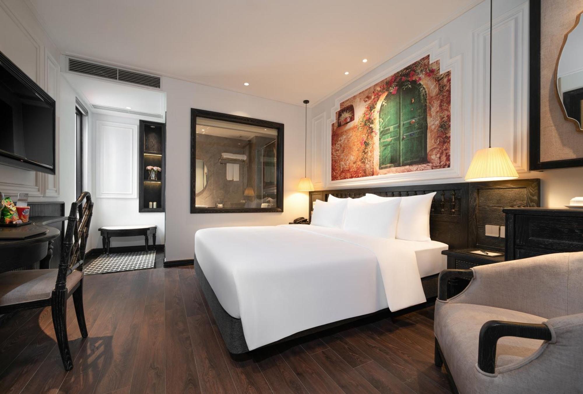 Luxe Paradise & Hotel