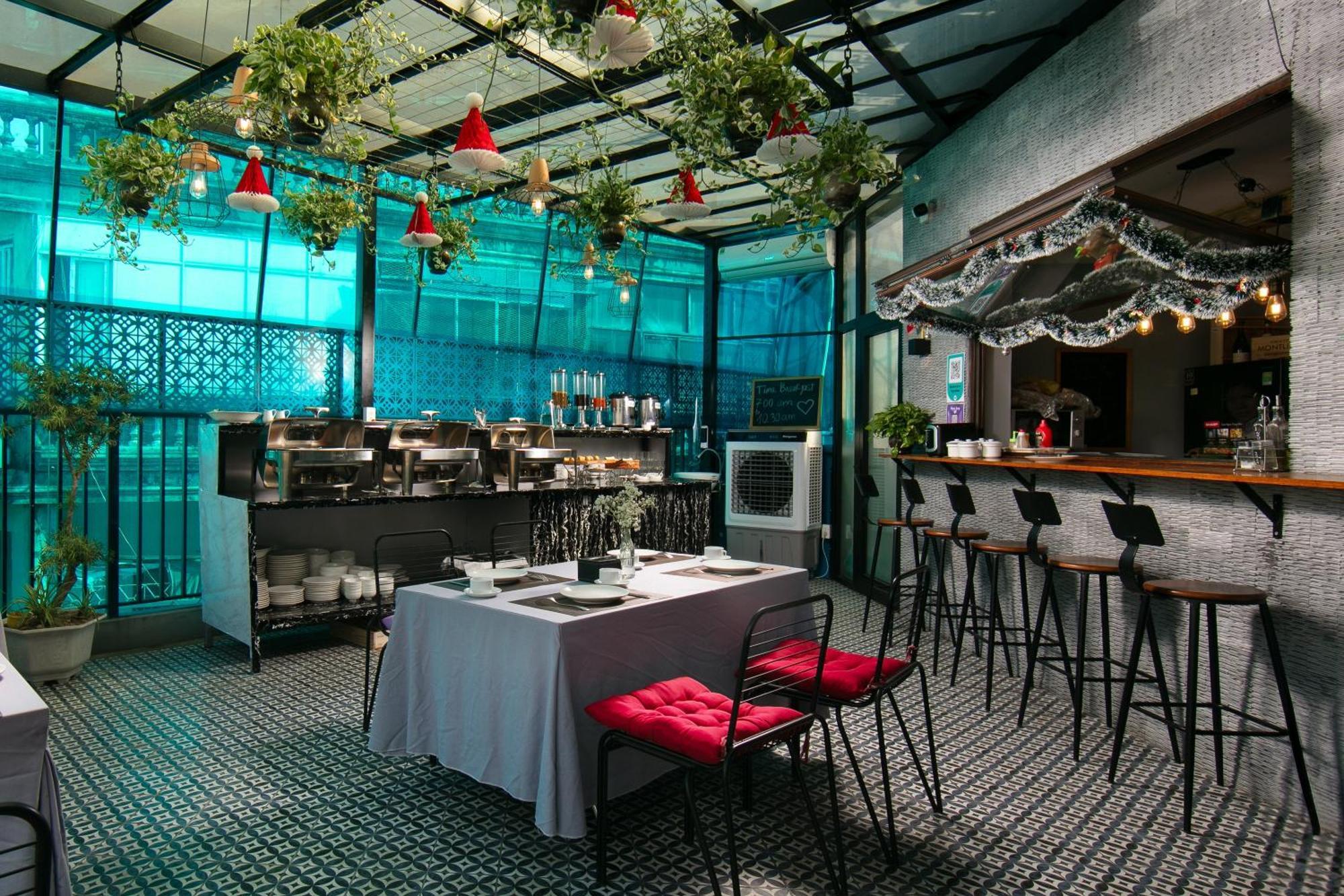 Hotel Westlake Pearl - & Pearl 4*