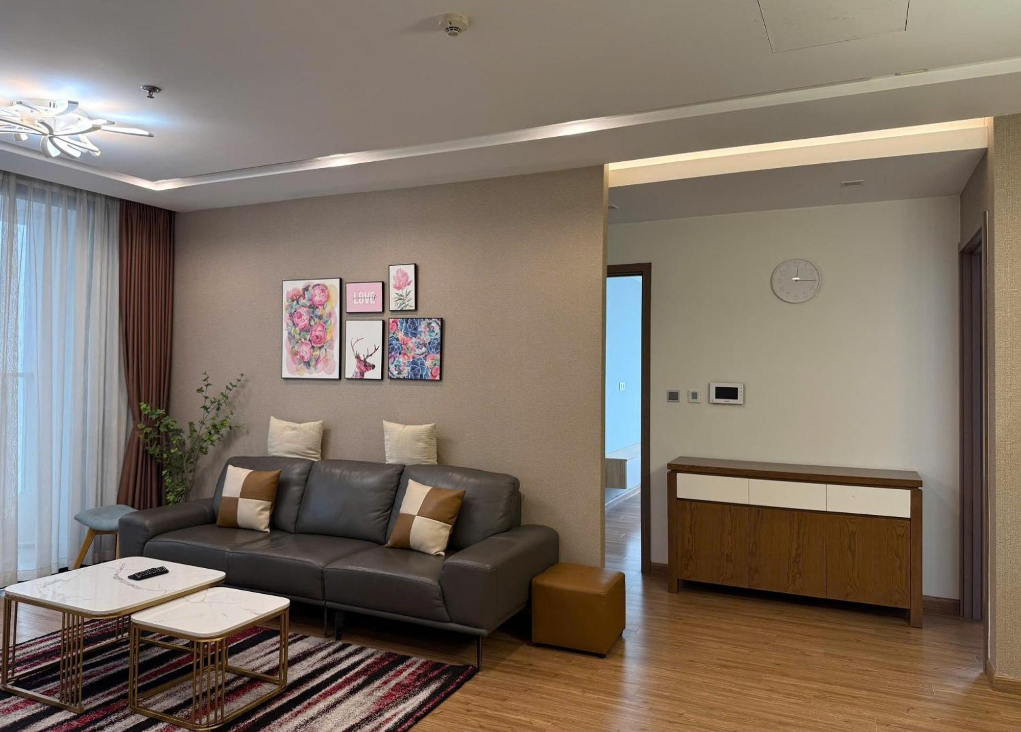 Vinhomes Metropolis Luxury 3br Near Lotte