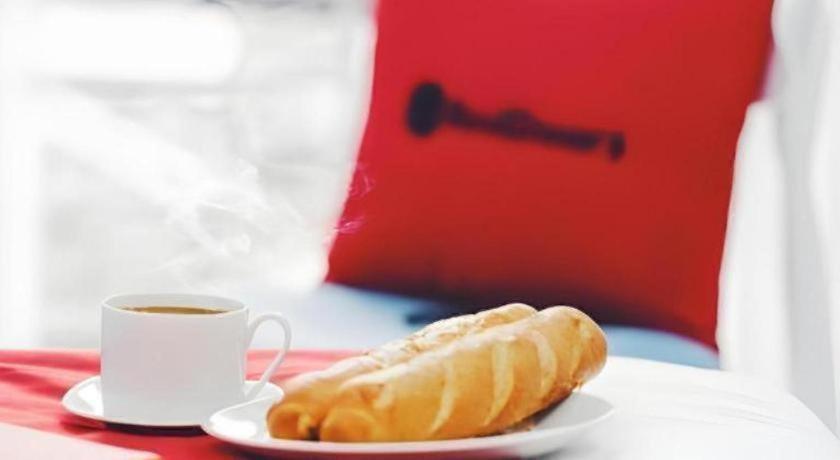 Ha Noi Vang Hoang Ngan Hotel *