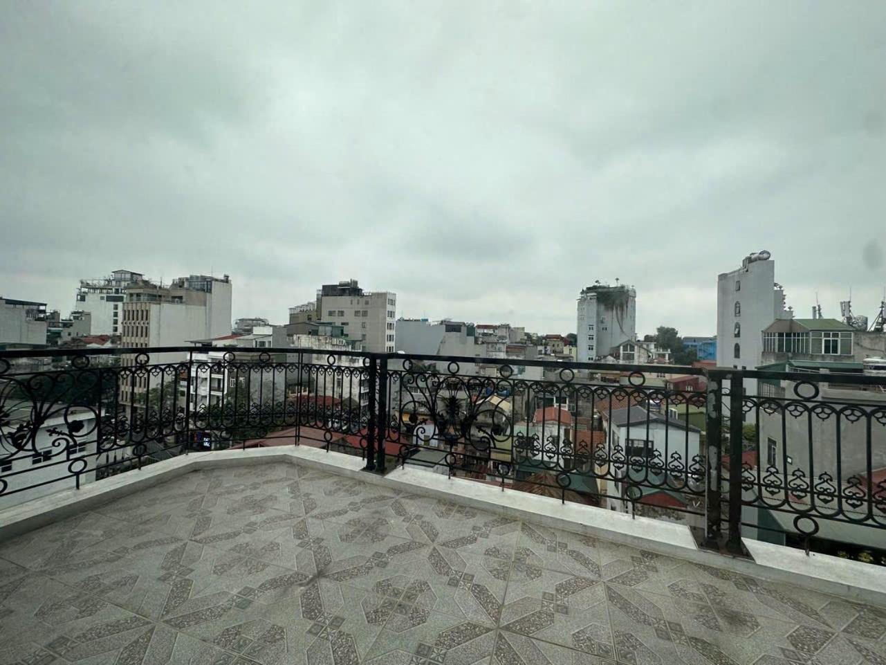 Hotel Luxe Paradise & Hanoi