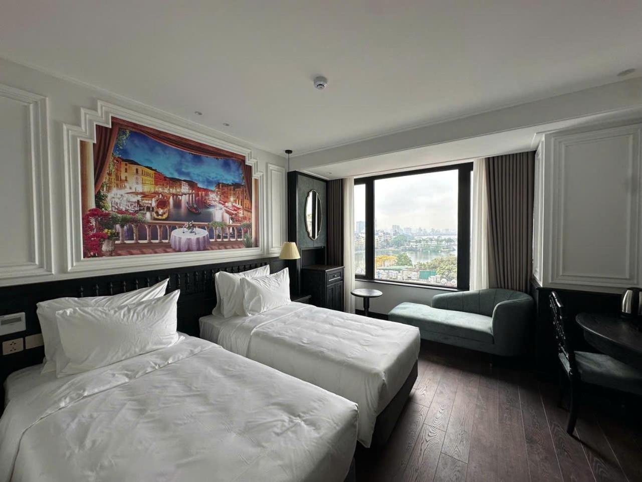 Luxe Paradise & 4* Hanoi