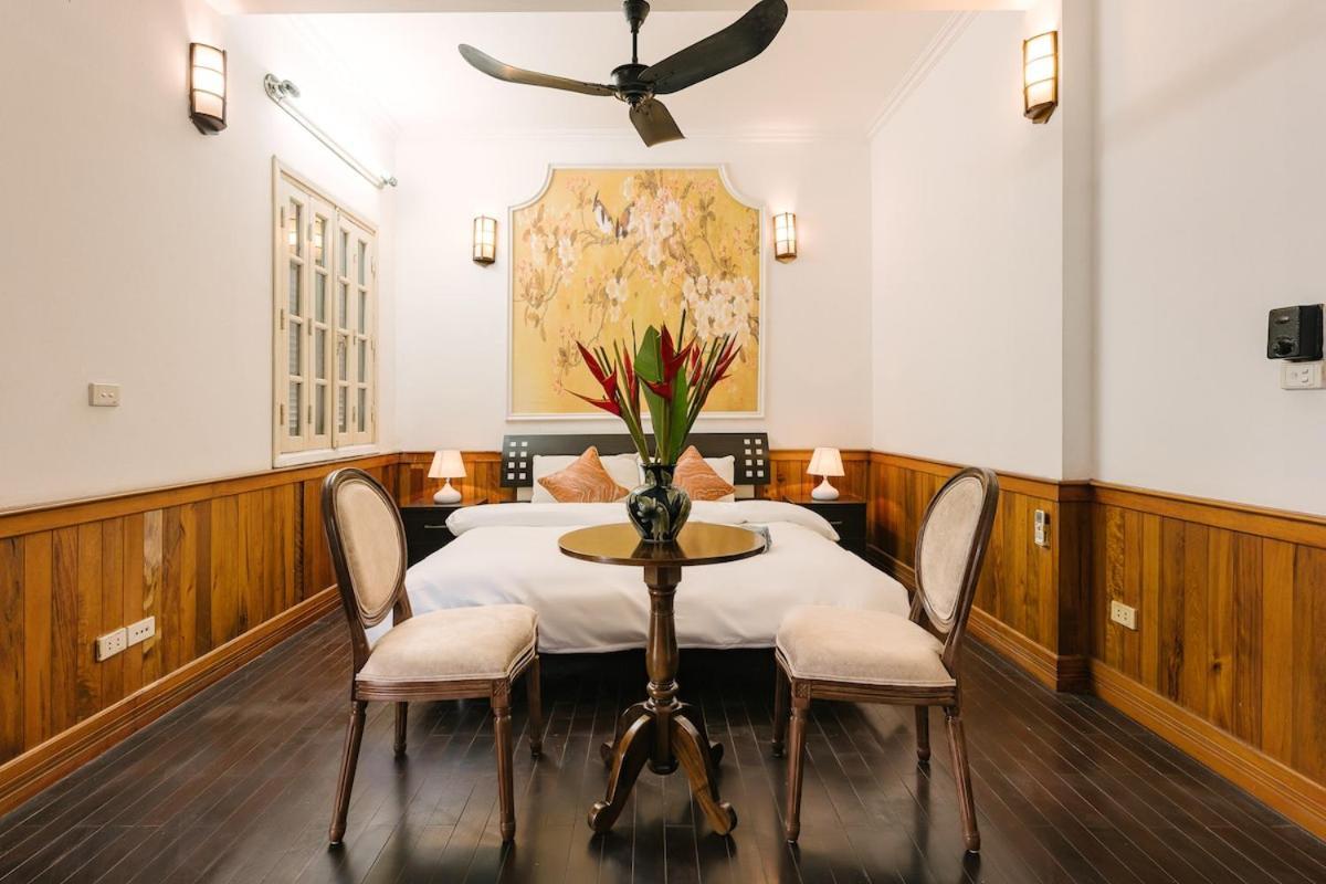 Spacious 5br Mansion With Pool And Cinema In Villa