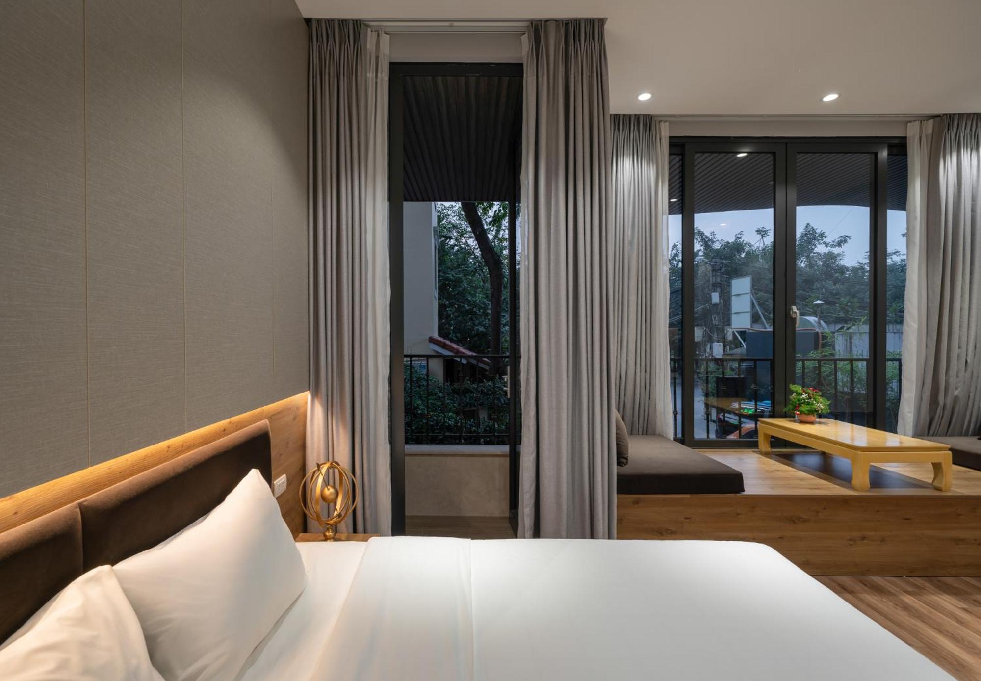 Luxe Paradise To Ngoc Apartment Hanoi