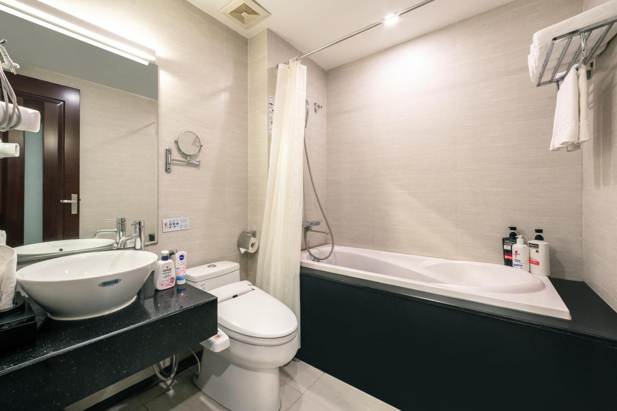 A25 - 88 Nguyen Khuyen Hotel Hanoi