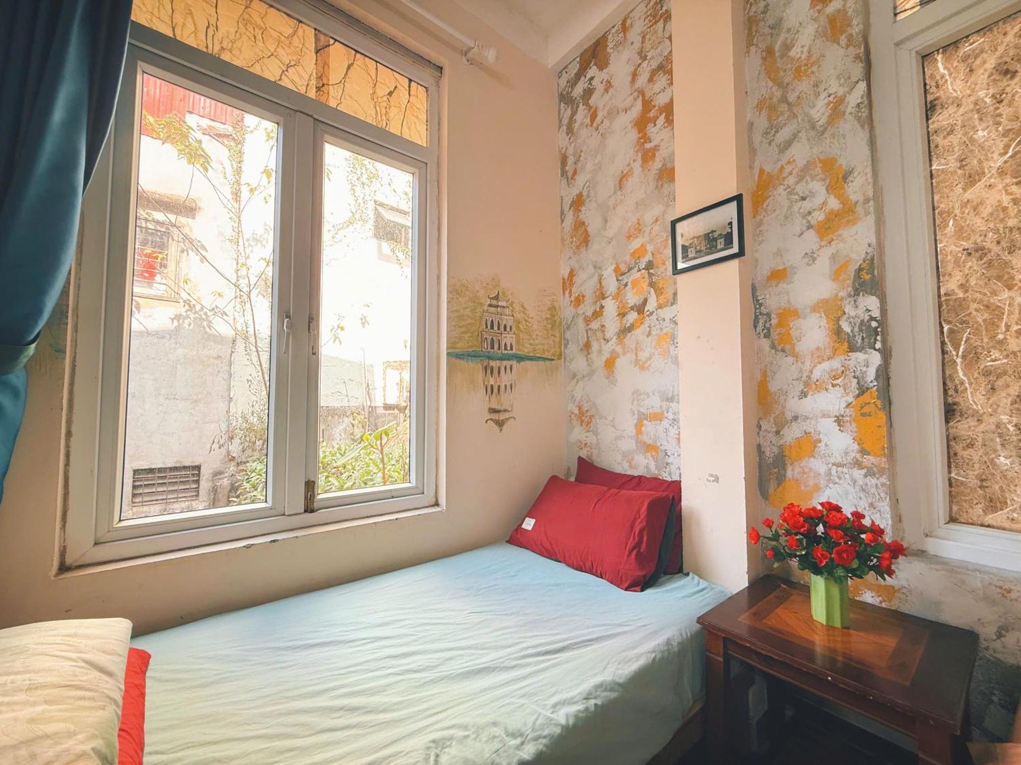 Apartment H2 Homestay Old Quarter Self Check-In Room T2
