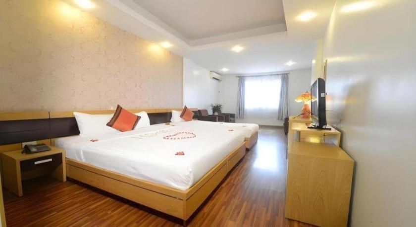 Serenity 2 Hotel