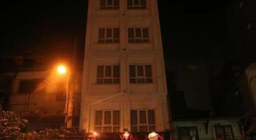 Hotel New Moon 2*
