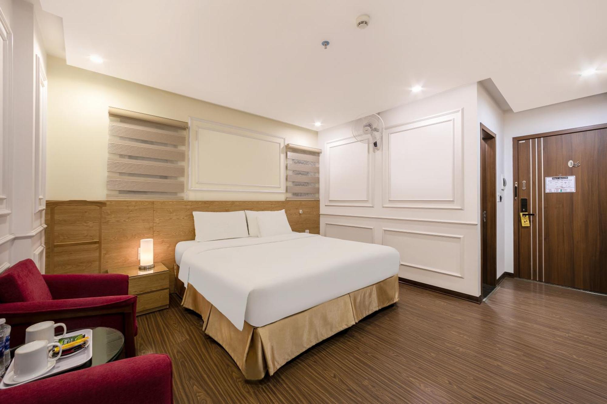 A25 - 21 Le Duc Tho Hotel *
