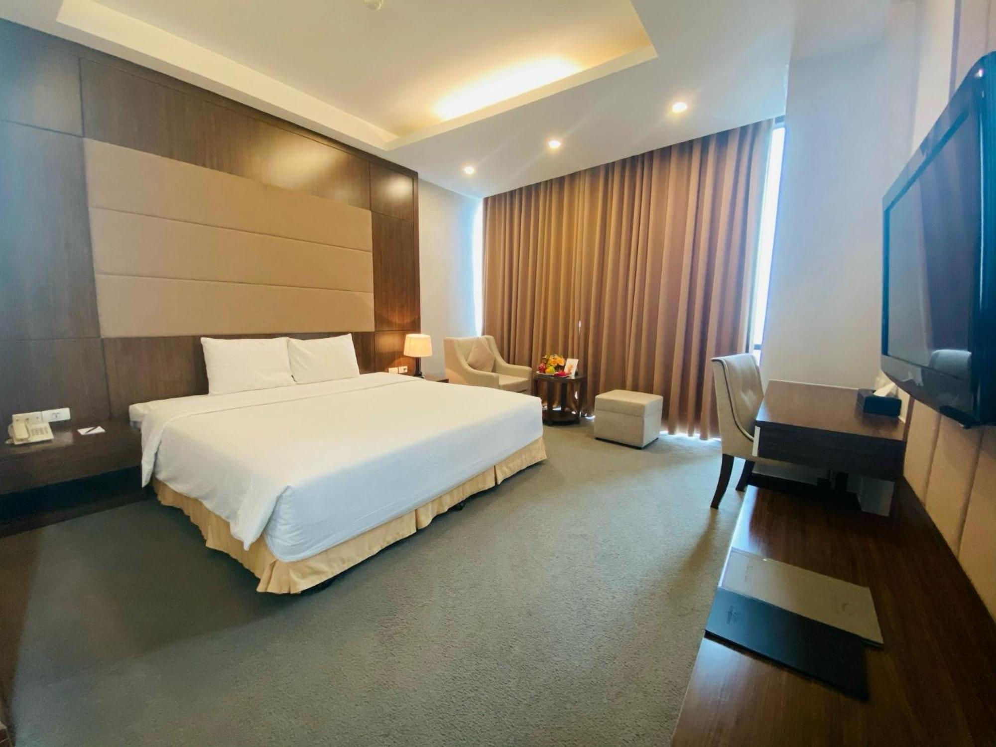 Muong Thanh Grand Xa La Hotel 4*