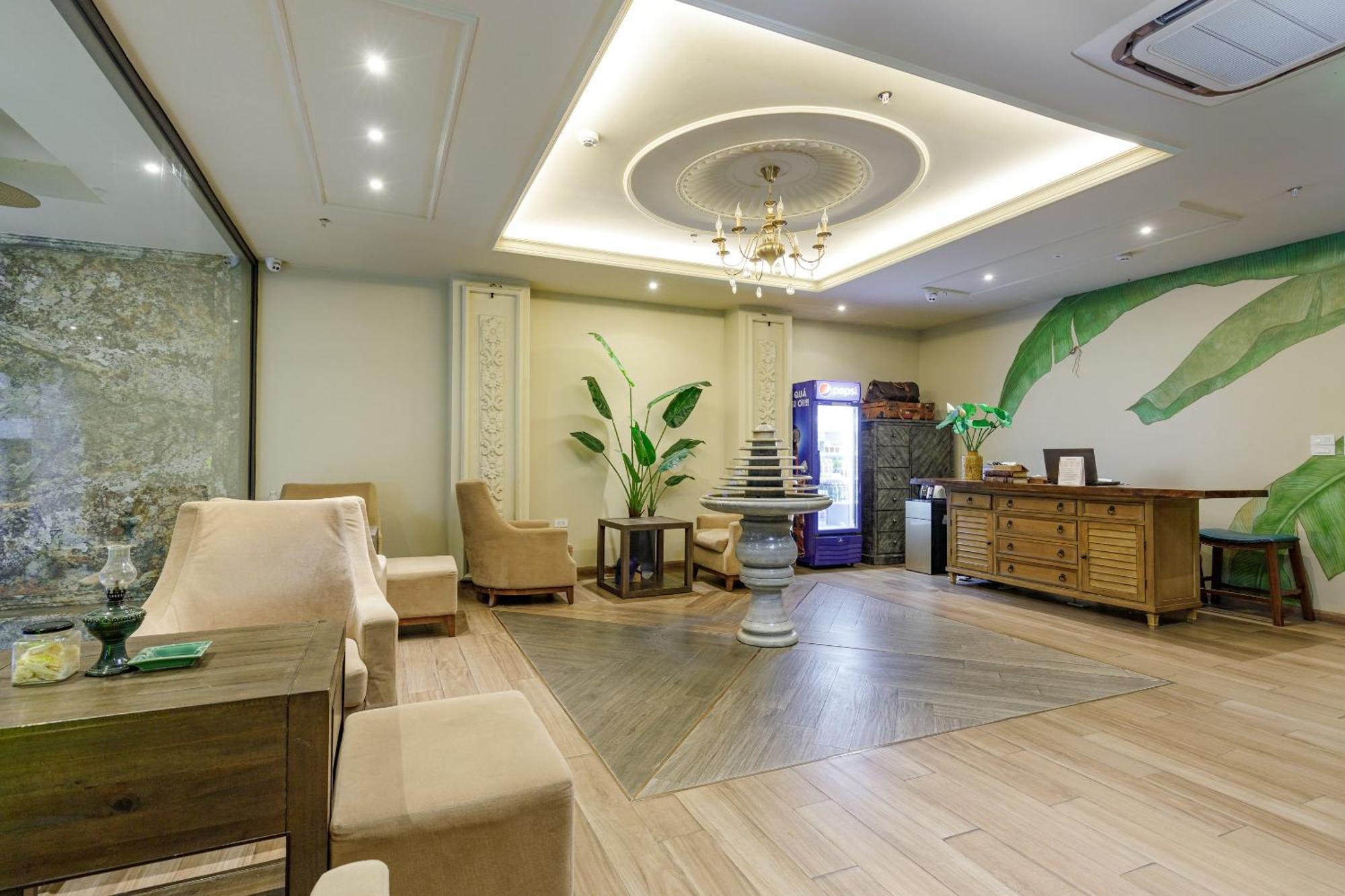 Super Oyo Capital O 1169 Le Grand - The Charm 3*