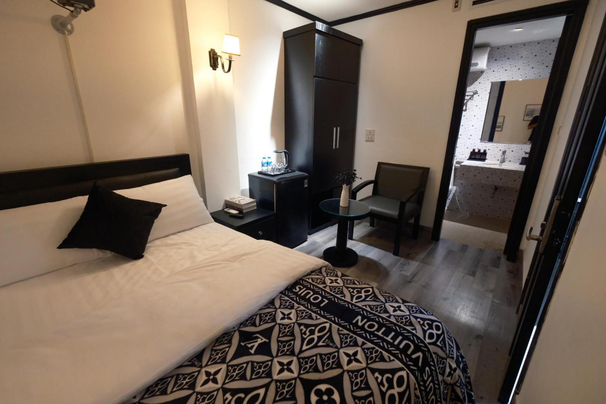 Atlantis Nguyen Thai Hoc Apartment