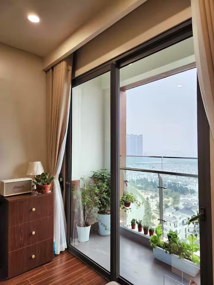 Love hotel Ons House