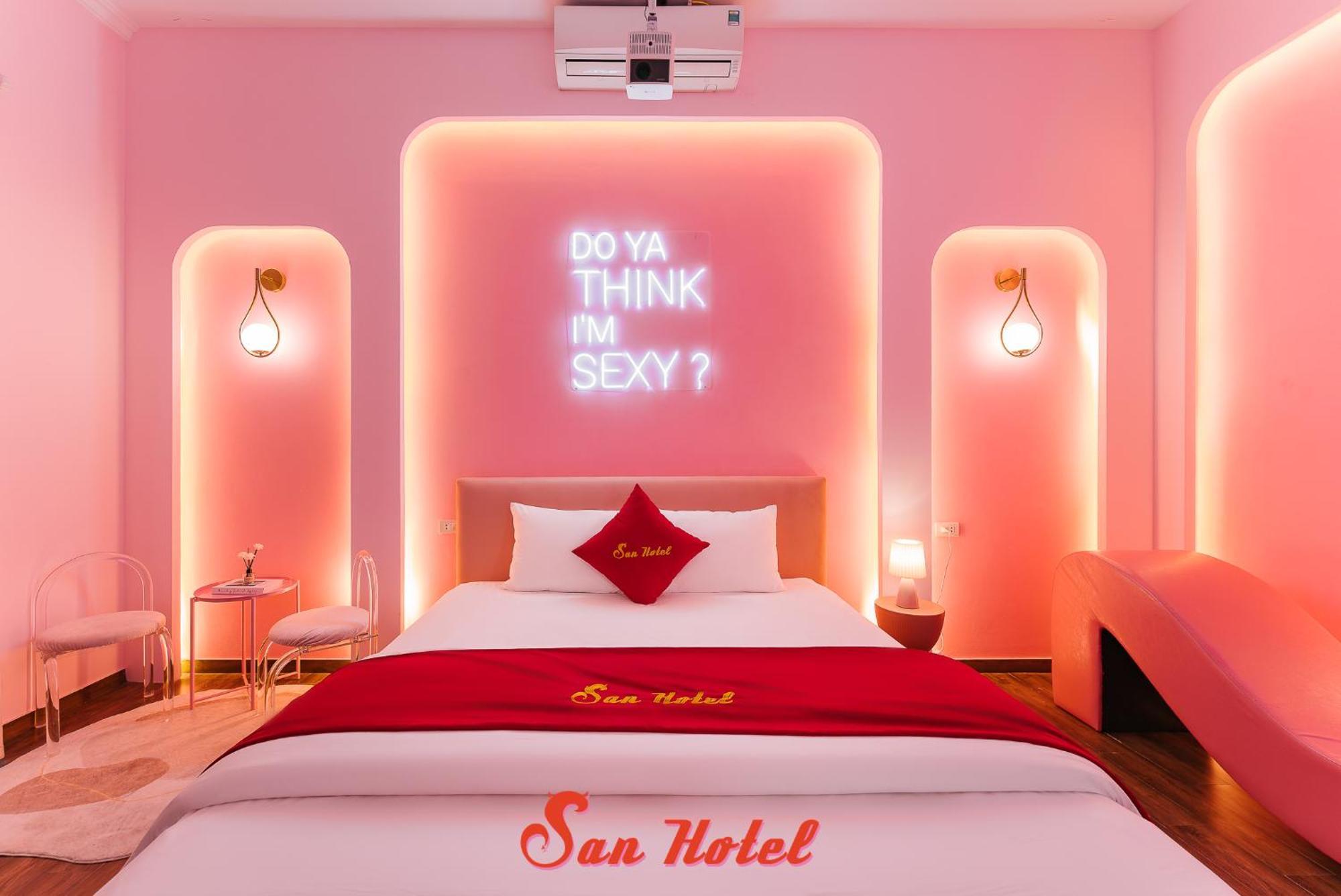 Love hotel San