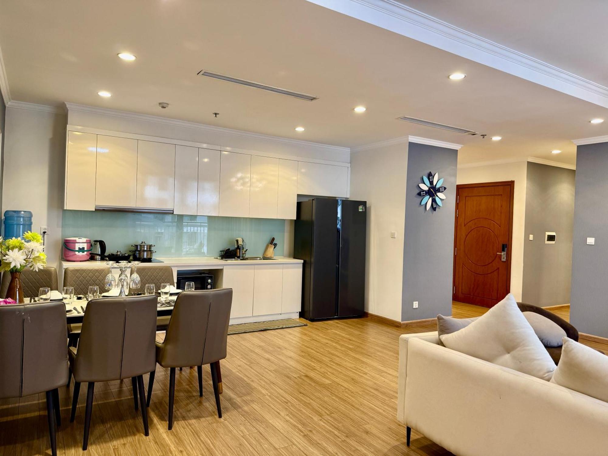Vinhomes Times - Qmp *