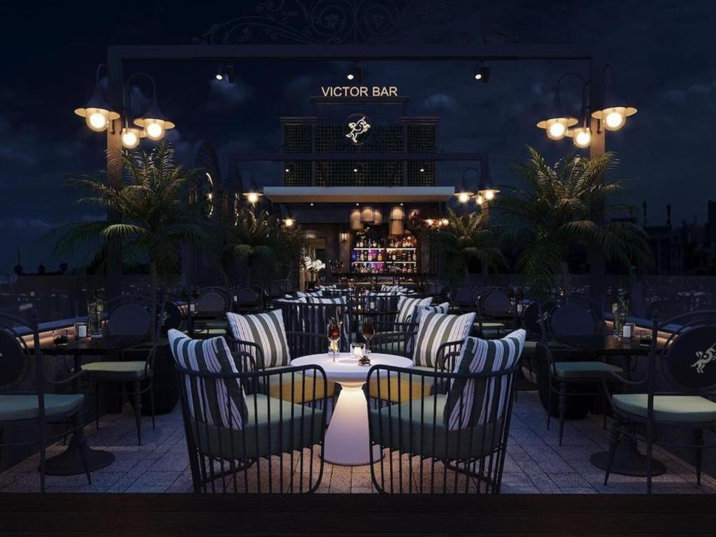 Hotel Victor Metropolis & Rooftop Bar