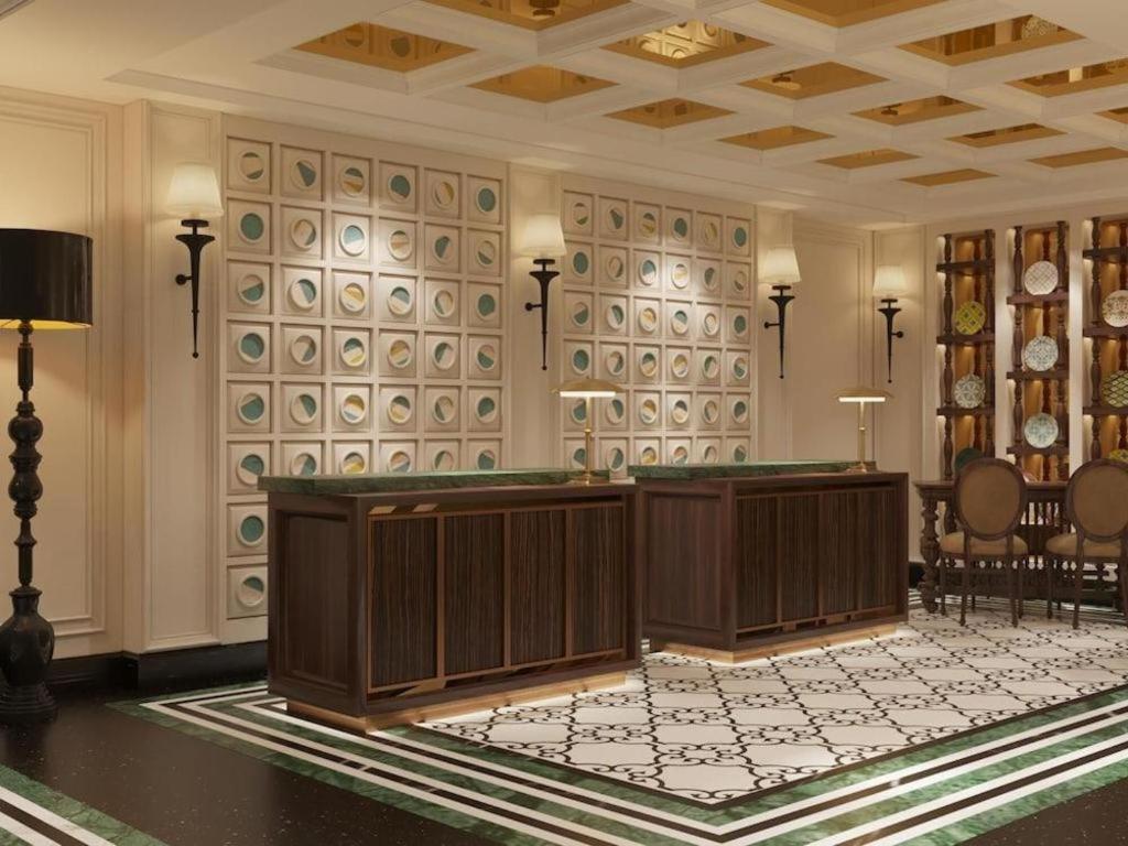 Hotel Victor Metropolis & Rooftop Bar 4*
