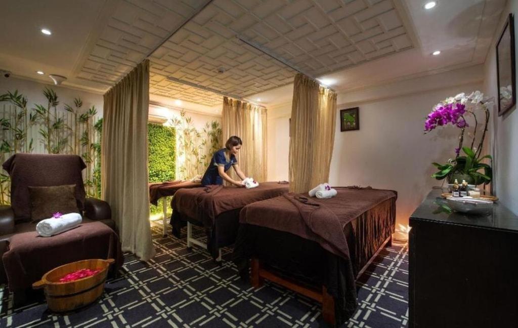 Victor Metropolis & Rooftop Bar Hotel Hanoi