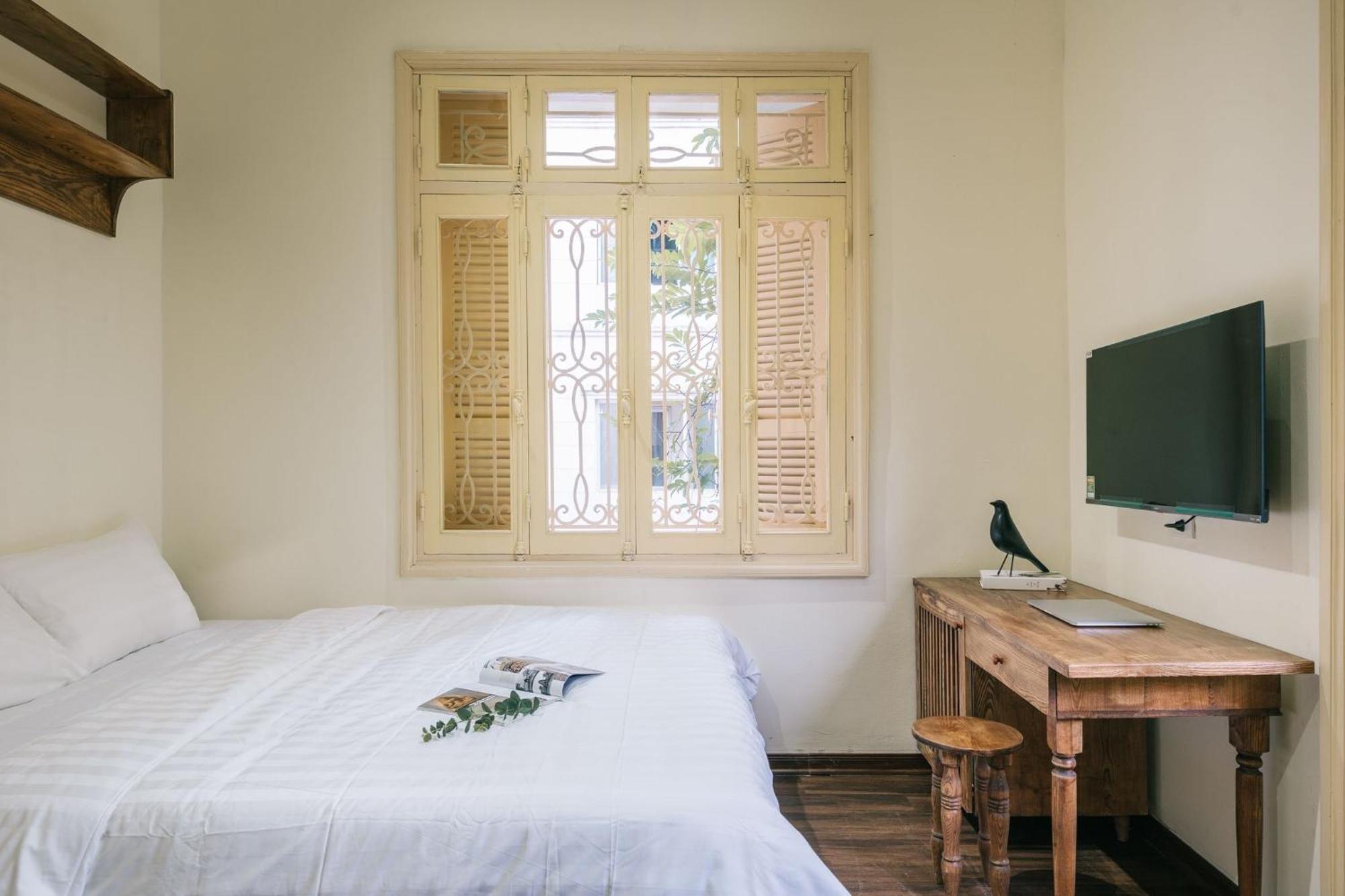 Amber Glow - Cozy Retreat Near Lake-free Laundry Apartment Hanoi