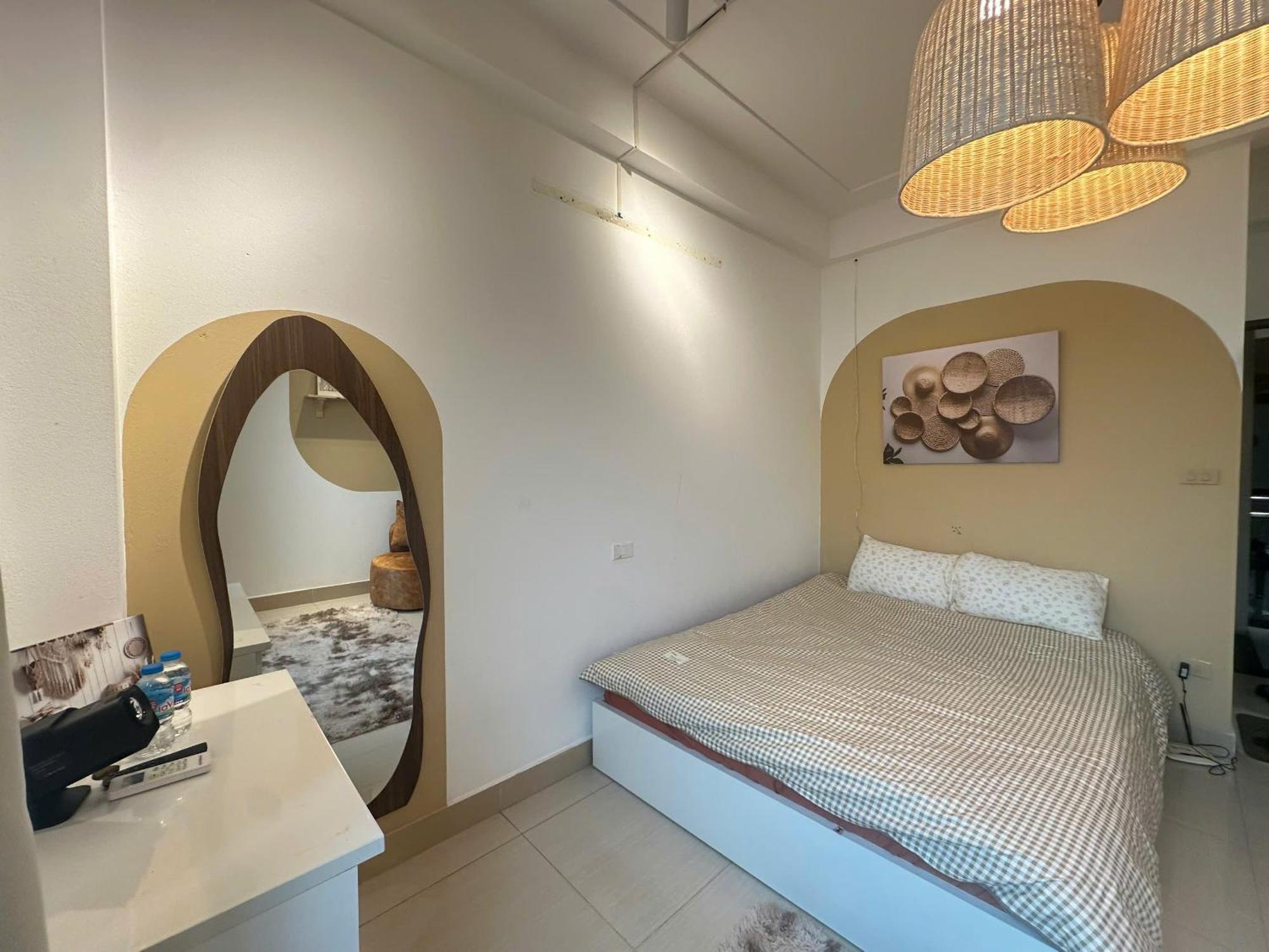 Luxe Paradise 21 Nguyen Troi * Hanoi