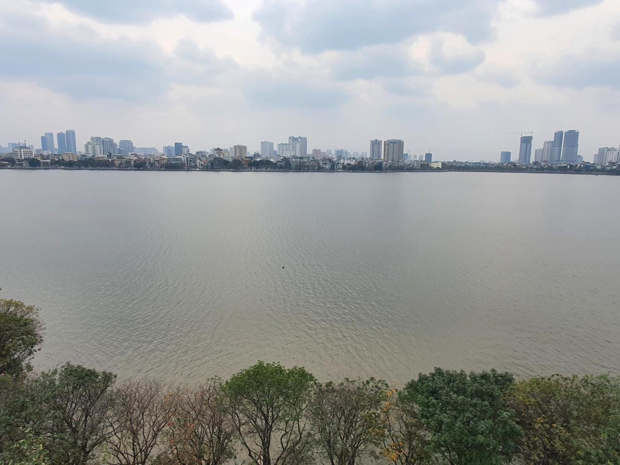 Lakeside Retreat - Tay Ho * Hà Nội