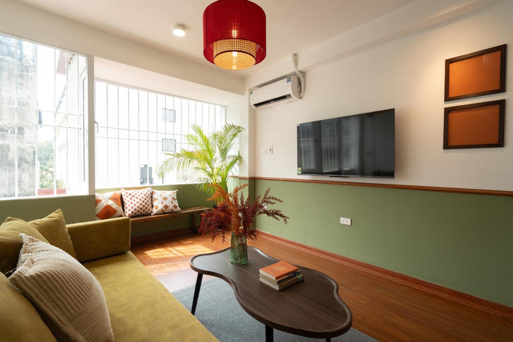 Apartment Of Serenity - 3 Bedroom & 3 Baths - 1' To Hoan Kiem & Old Quarter Hanoi