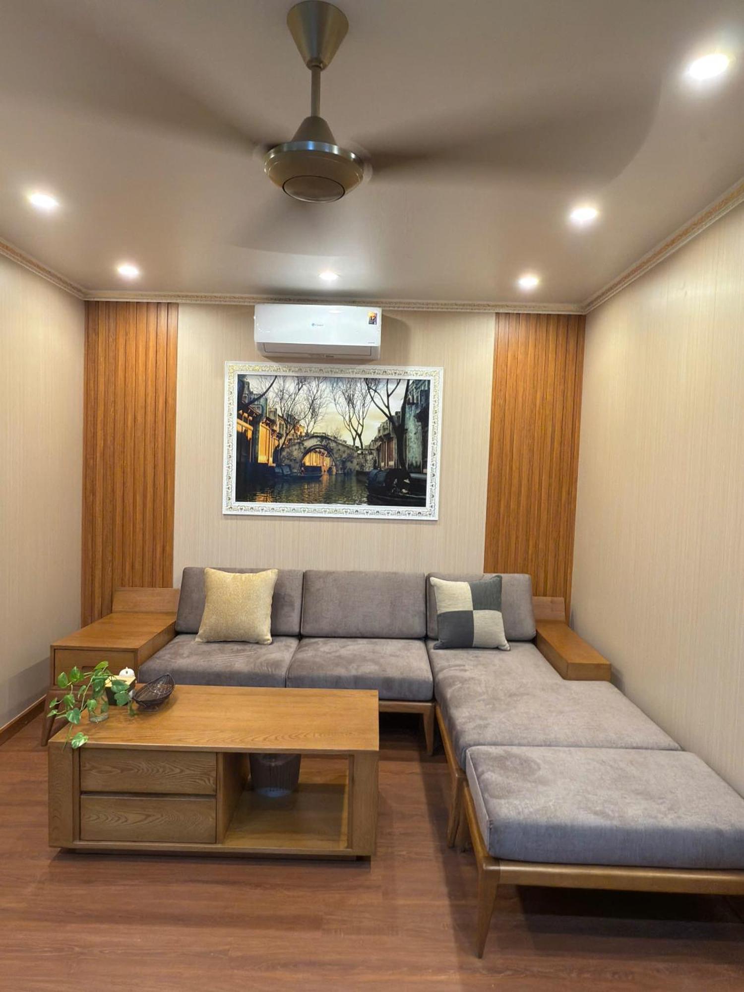 Bu 43 Cua Nam Apartment