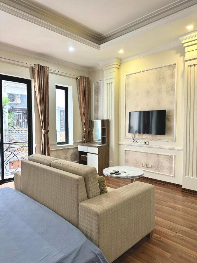 Luli - 40m Newly Built House, Luxury Location, Quiet Place Hanoi