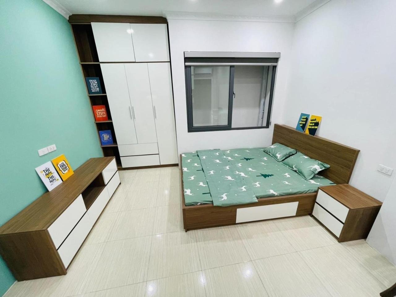 Apartment Parkside Retreat In Hanoi