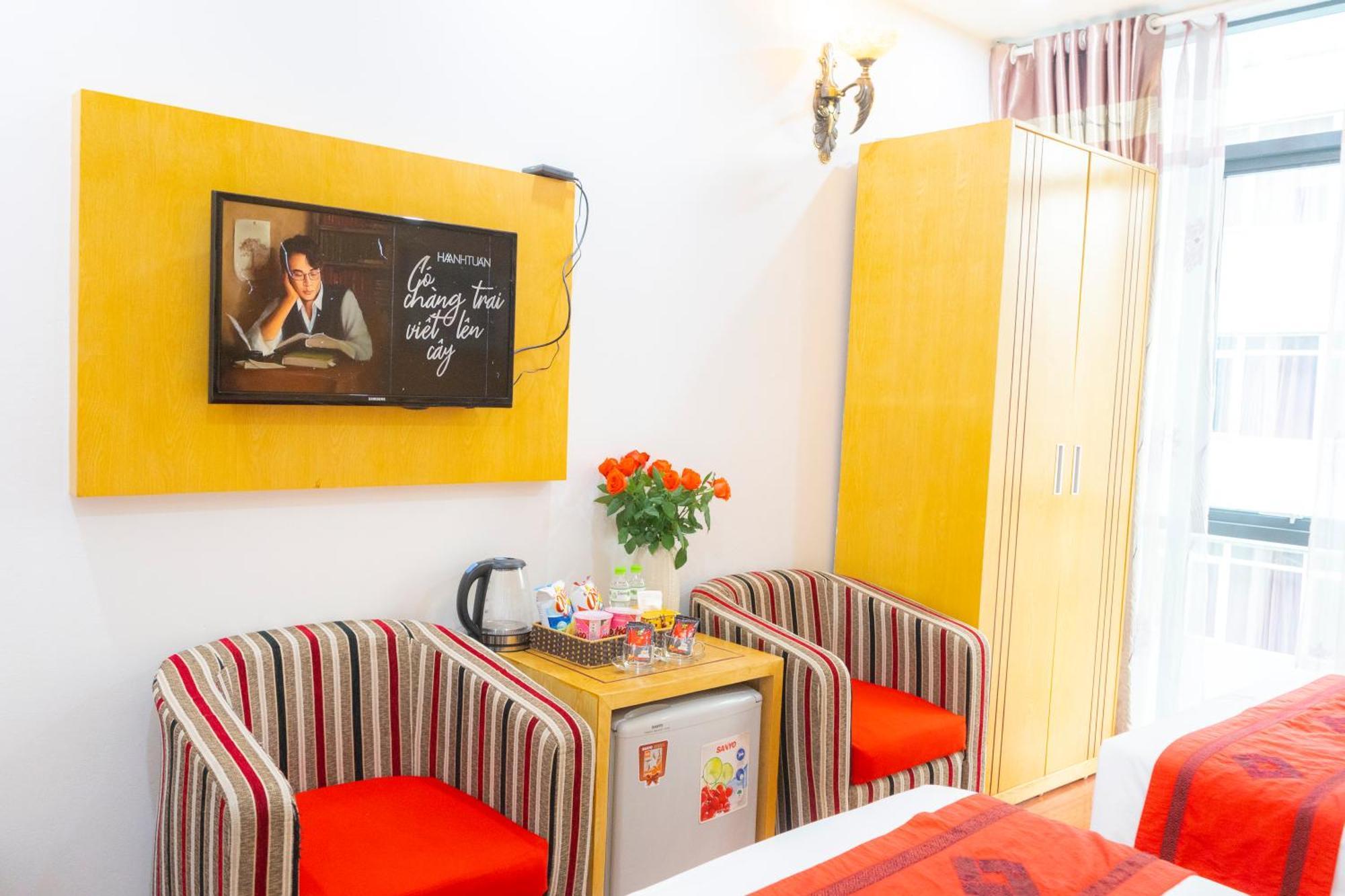 Hotel Moon 56 Truong Cong Giai Hanoi
