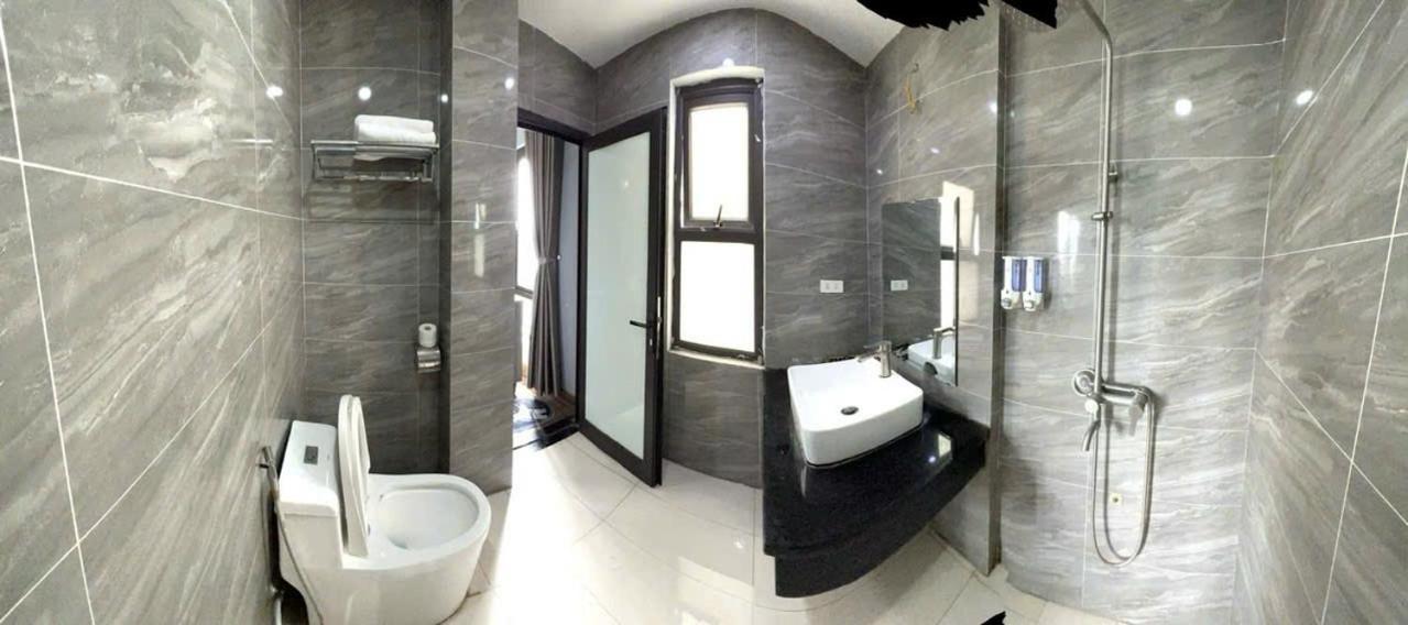 Homestay Nam By Onhotelrooms