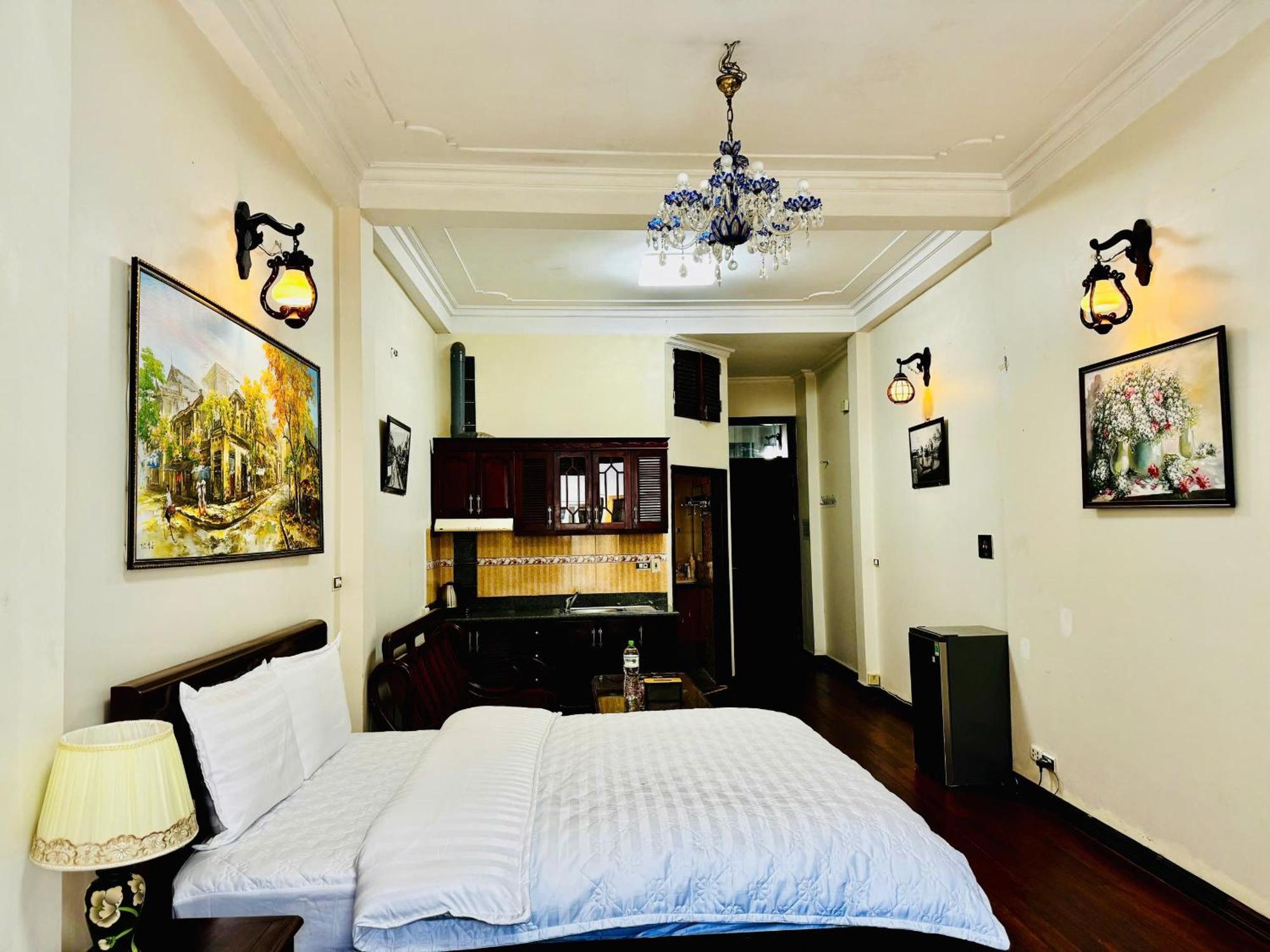 Autumn House Hangdao Hanoi