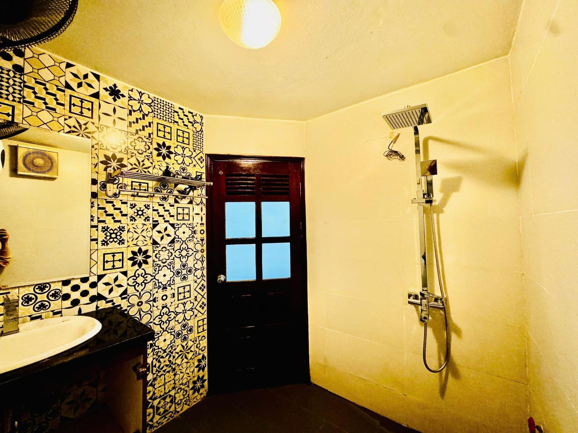 Autumn House Hangdao Apartment Hanoi