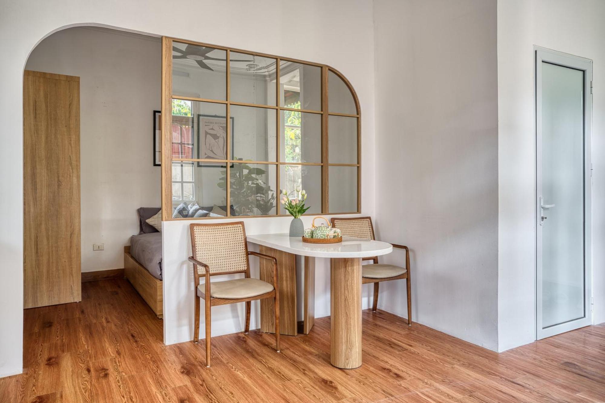 Westlake Tranquil Apartment Hanoi