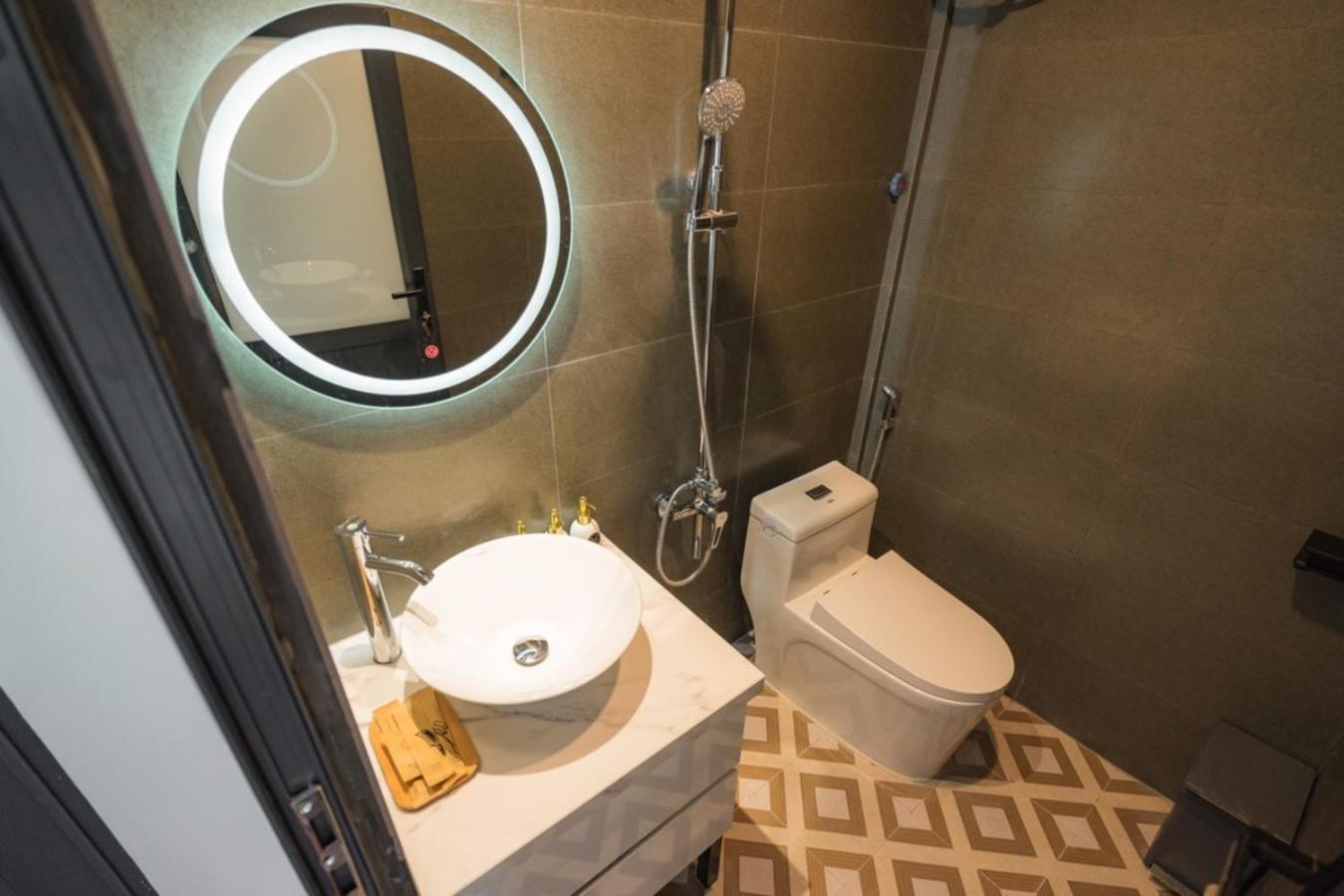 Guest house Ledrum House - 50m To Hoan Kiem Hanoi