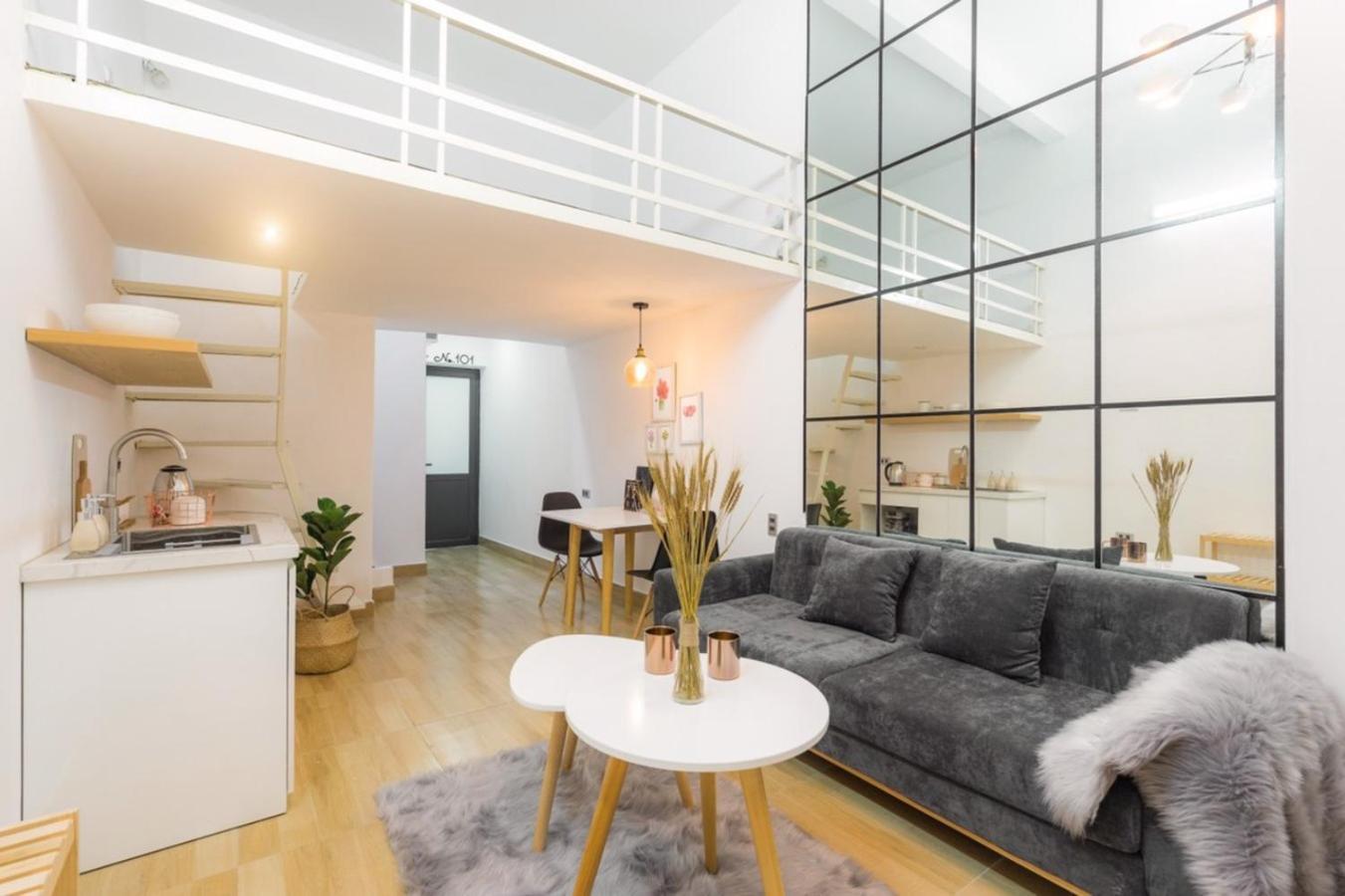 Guest house Ledrum House - 50m To Hoan Kiem