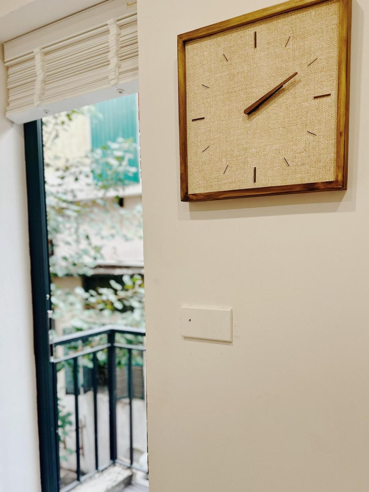 B House - 3 Bedroom 2 Bath, Balcony, Quiet, Old Quarter, 5ms Pangsapuri *